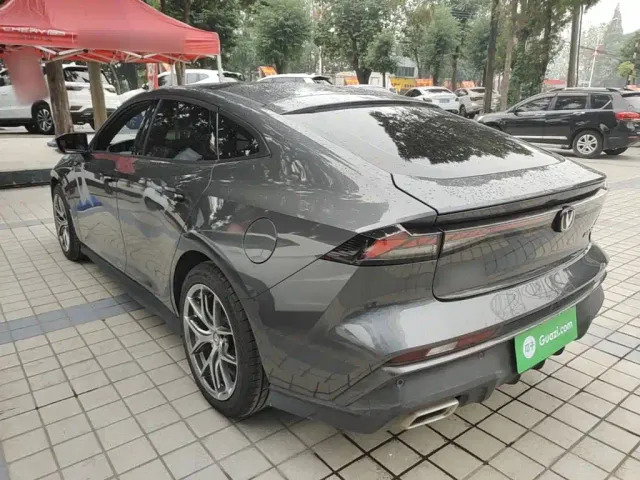Changan UNI-V — Фото автомобиля 4