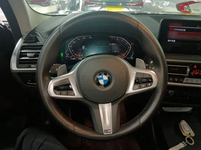 BMW X3 — Фото автомобиля 6