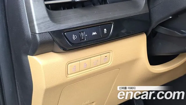 Kia Carnival Generation 4 — Фото автомобиля 24
