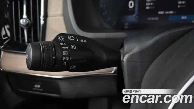 Volvo XC90 2nd Gen — Фото автомобиля 30