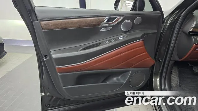 Genesis GV80 — Фото автомобиля 13