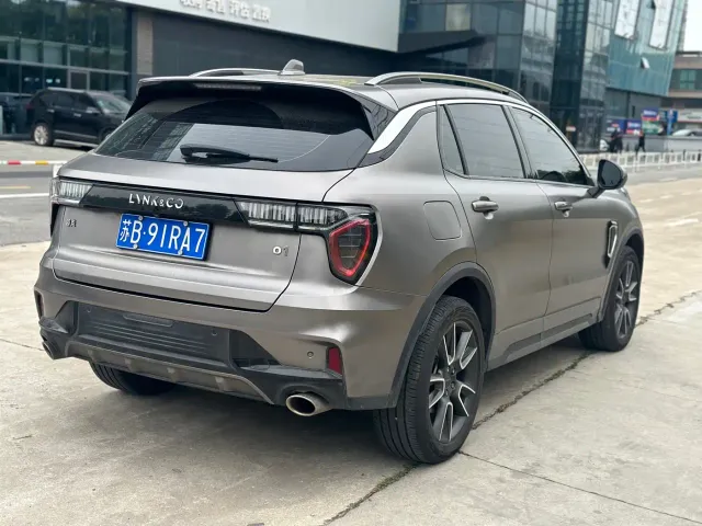 Lynk & Co Lynk & Co 01 2021 2.0TD 2WD Pro — Фото автомобиля 5