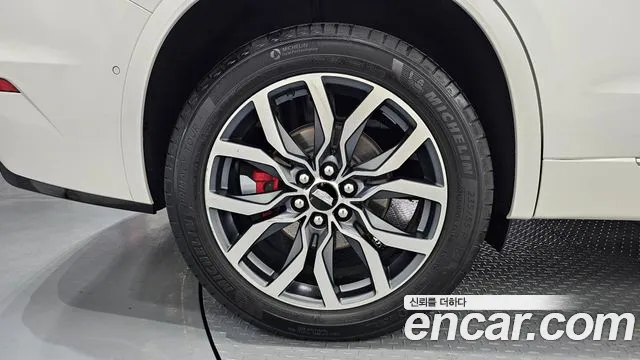 Cadillac XT6 — Фото автомобиля 5