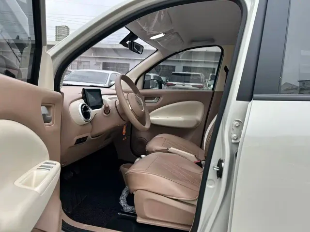Wuling Hongguang Mini EV — Фото автомобиля 13
