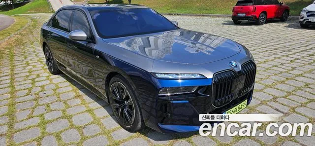 BMW 7-Series 7 серия (G70) — Фото автомобиля 7