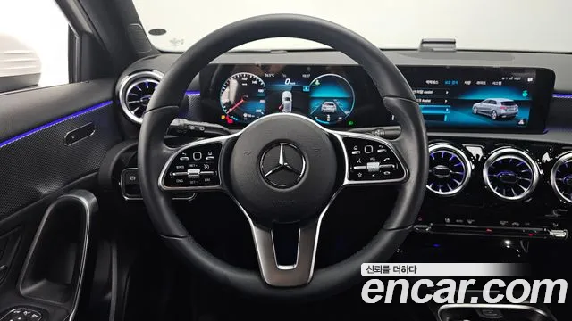 Mercedes-Benz A-Class — Фото автомобиля 13