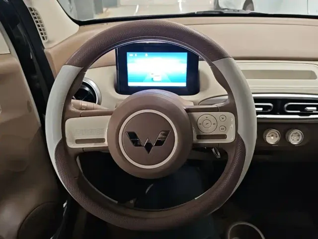 Wuling Hongguang Mini EV — Фото автомобиля 10