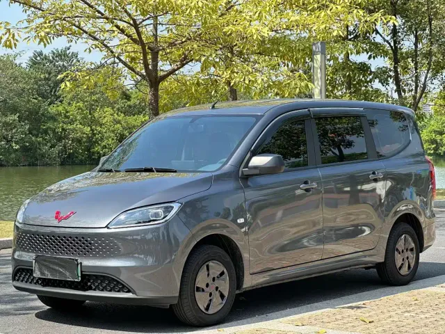 Фотография автомобиля — Wuling Hongguang