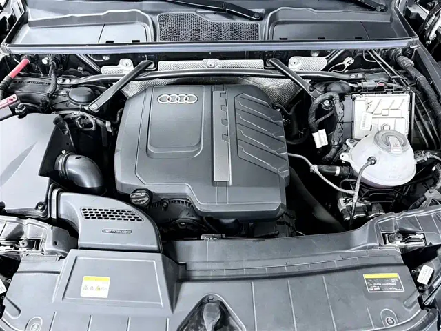 Audi Q5L — Фото автомобиля 17