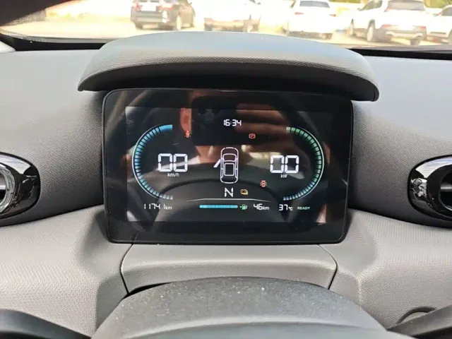 Leapmotor T03 — Фото автомобиля 11