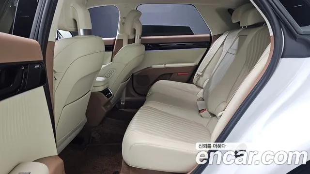 Hyundai Grandeur GN7 — Фото автомобиля 11