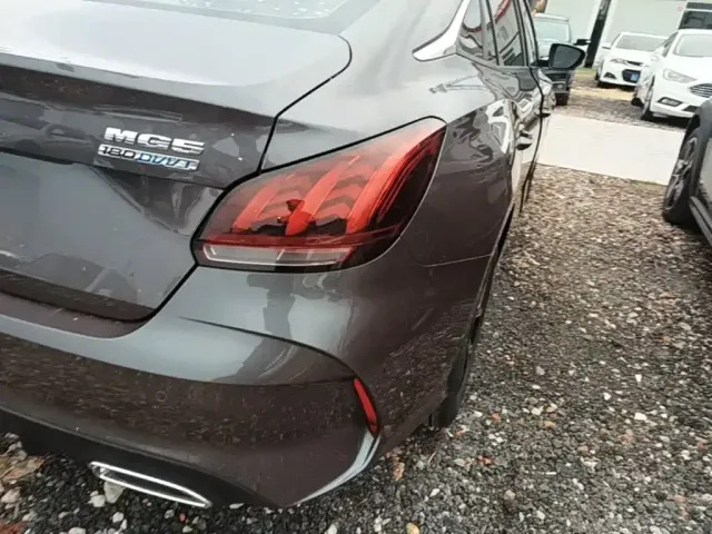 MG MG5 2022 180DVVT CVT Youth Flagship Edition — Фото автомобиля 7