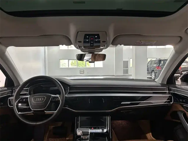 Audi A8 — Фото автомобиля 11