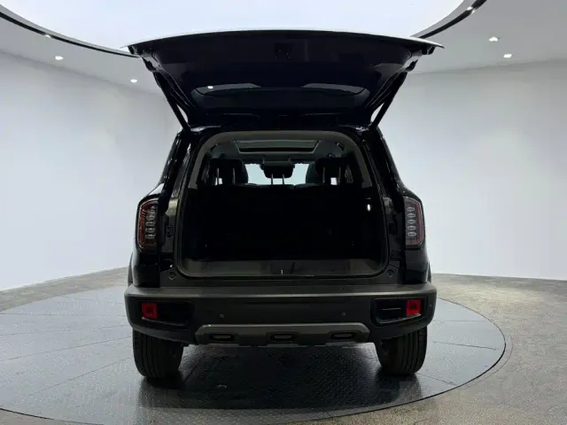 Haval Big Dog — Фото автомобиля 8