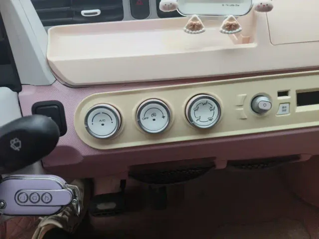 Wuling Hongguang Mini EV — Фото автомобиля 9