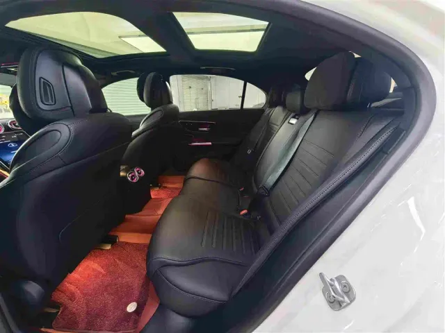 Mercedes-Benz C-Class — Фото автомобиля 6
