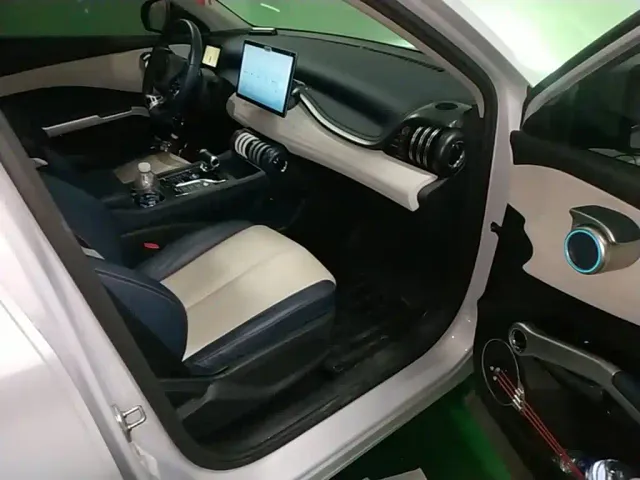 BYD Yuan PLUS 2022 430KM Premium — Фото автомобиля 17