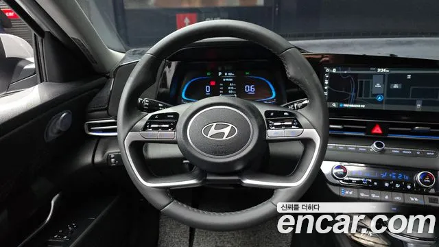 Hyundai AVANTE Новый Avante (CN7) — Фото автомобиля 13