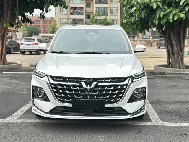 Wuling Victory — Фото автомобиля 2