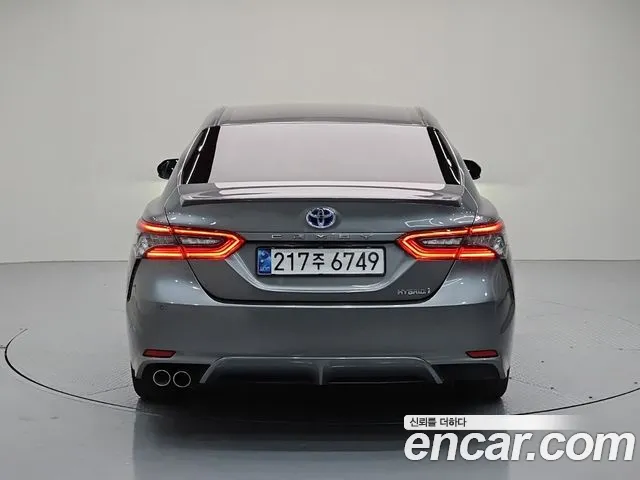 Toyota Camry — Фото автомобиля 3