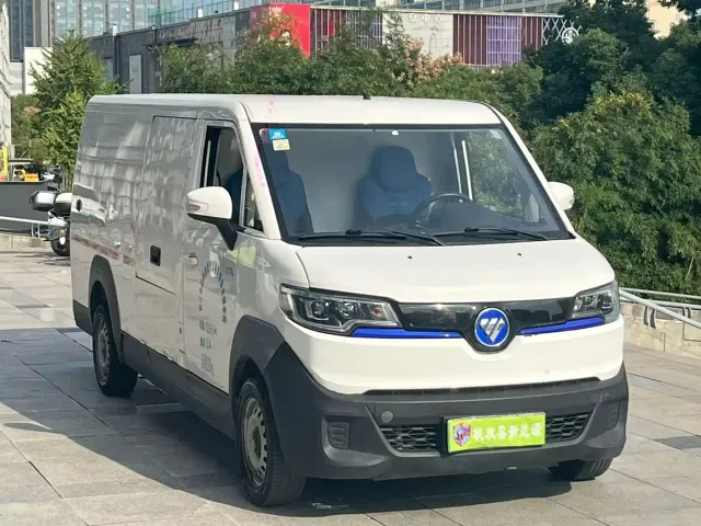 Foton Zhilan Jingling E7 — Фото автомобиля 3