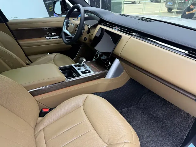 Land Rover Range Rover — Фото автомобиля 17