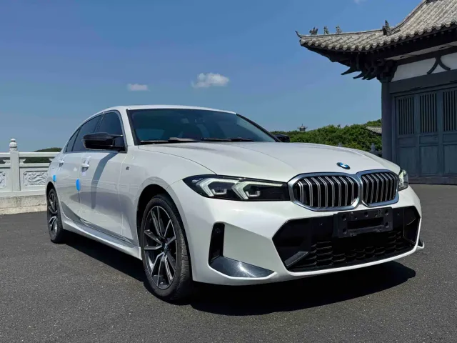 BMW 3 Series — Фото автомобиля 3