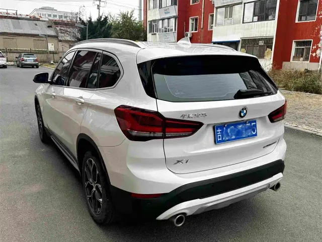 BMW X1 — Фото автомобиля 13