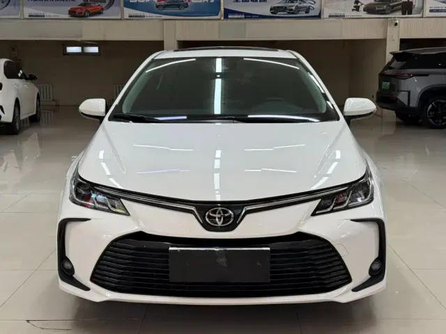 Toyota Corolla — Фото автомобиля 2
