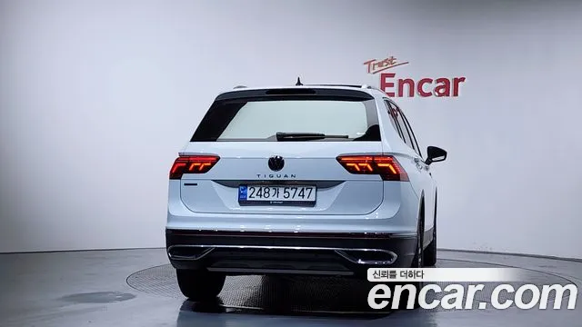 Volkswagen Tiguan — Фото автомобиля 4