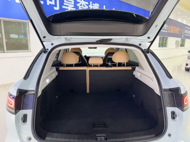 Leapmotor C11 — Фото автомобиля 20