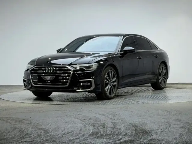 Фотография автомобиля — Audi A6L