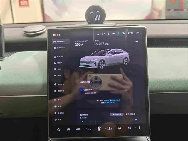 Nio ET5 — Фото автомобиля 11