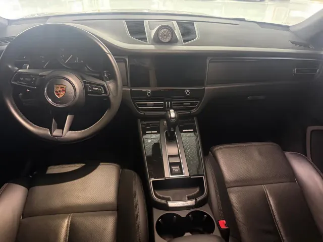 Porsche Macan — Фото автомобиля 4