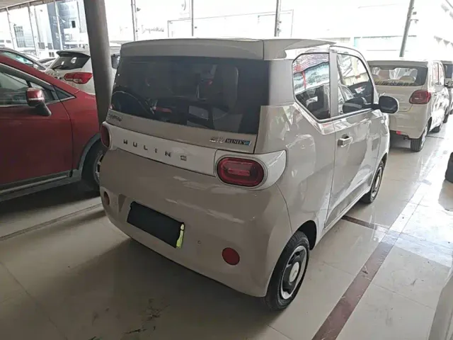 Wuling Hongguang Mini EV — Фото автомобиля 6