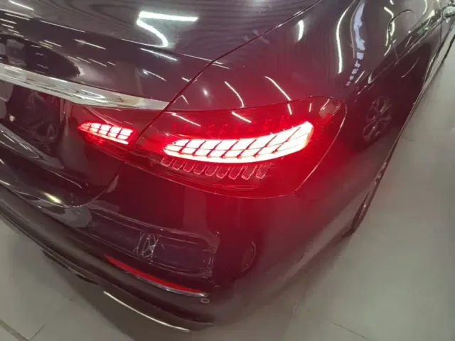 Mercedes-Benz E-Class — Фото автомобиля 7