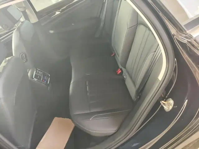 Volkswagen Passat — Фото автомобиля 16