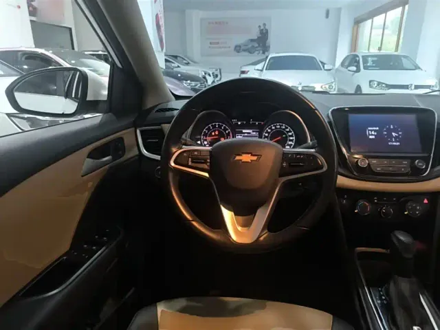 Chevrolet Monza — Фото автомобиля 10