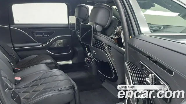 Mercedes-Benz S-Class — Фото автомобиля 10