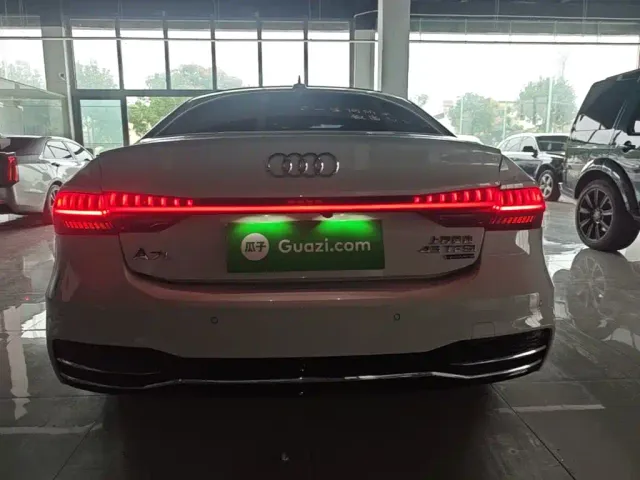 Audi A7L — Фото автомобиля 5