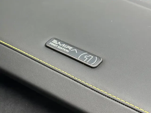 Lotus Emira — Фото автомобиля 16