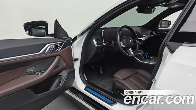 BMW i4 — Фото автомобиля 15