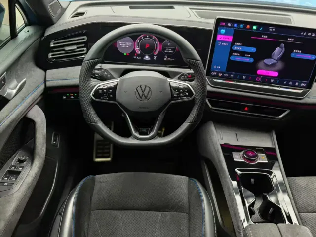 Volkswagen Tiguan L — Фото автомобиля 6