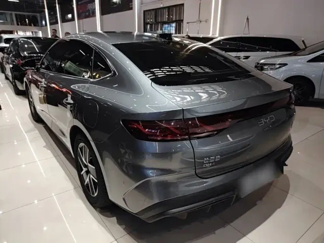 BYD Qin L — Фото автомобиля 4