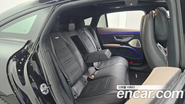 Mercedes-Benz EQS — Фото автомобиля 11