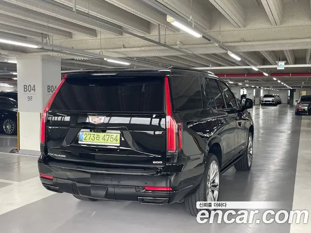 Cadillac Escalade Generation 5 — Фото автомобиля 5