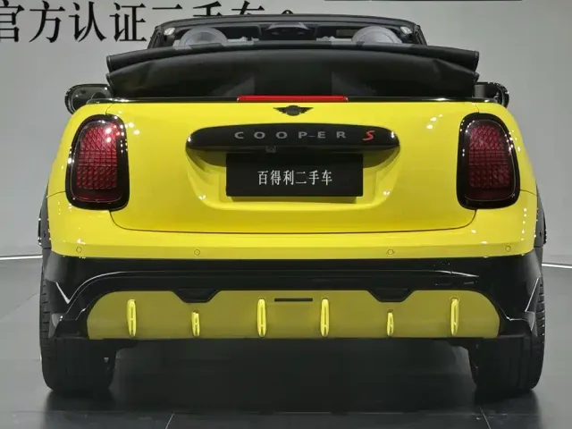 MINI Hatch — Фото автомобиля 16