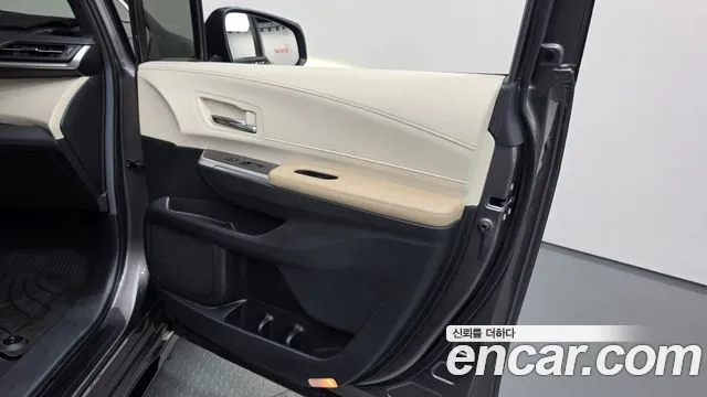 Toyota Sienna 4th Gen — Фото автомобиля 13
