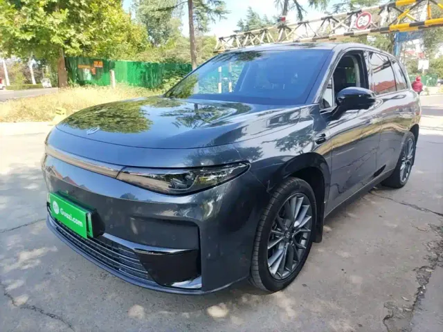 Фотография автомобиля — Leapmotor C10