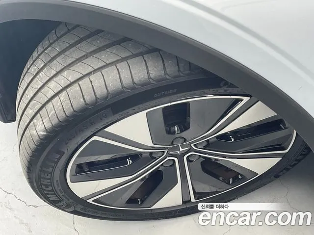 Polestar Polestar 2 — Фото автомобиля 5